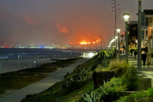 Los Angeles Area Wildfire Looking north from Manhattan Beach, California.